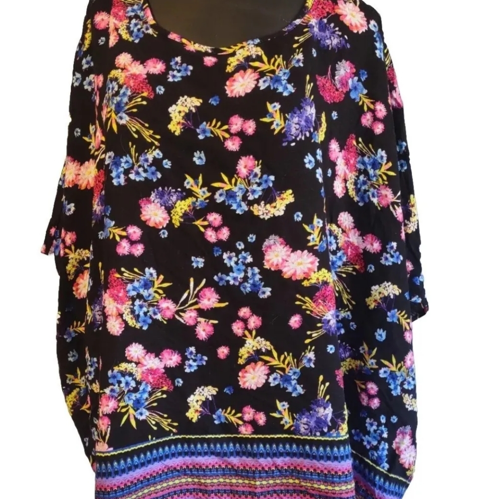 East 5th Women's Natali Border Black Floral Oversized  Poncho Style Top Sz L